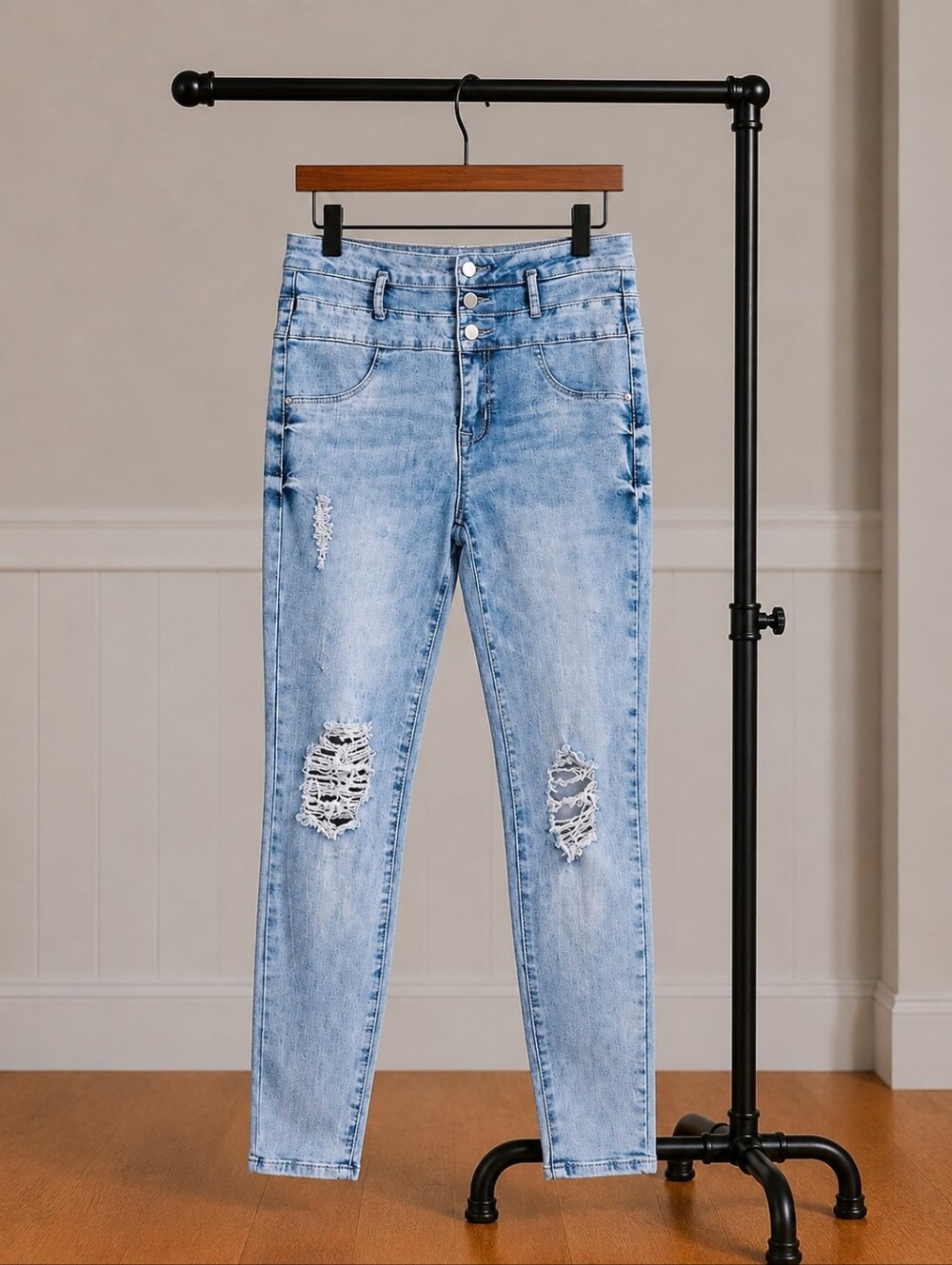 •Refuge High-Rise Distressed Light Blue Jeans